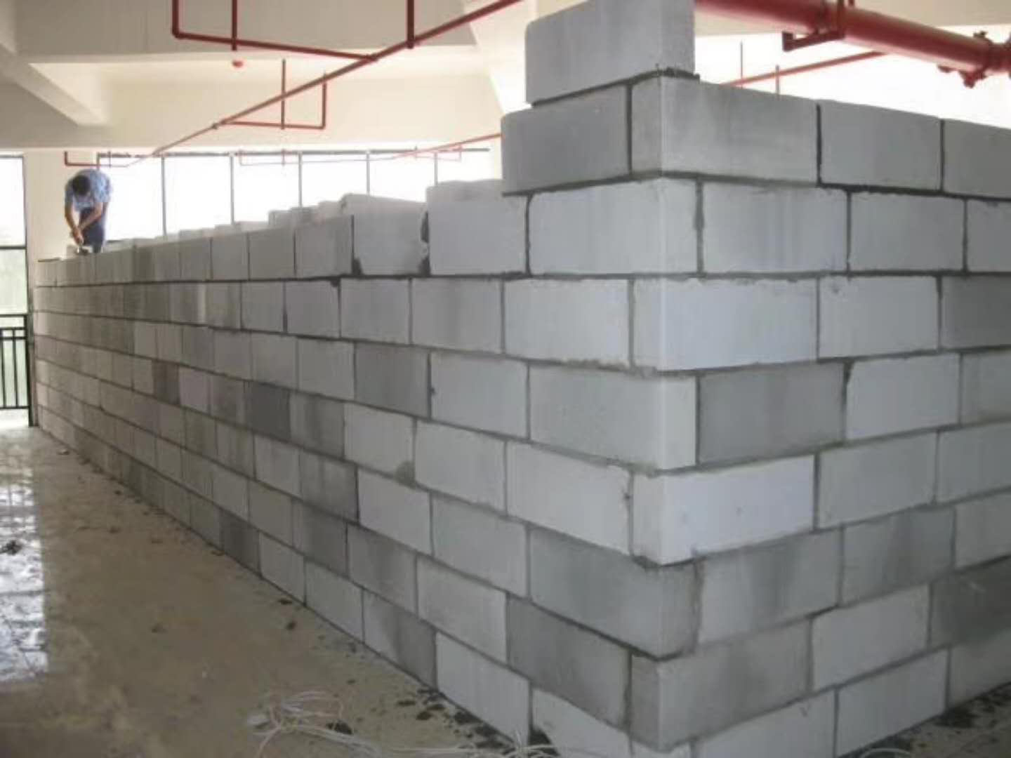 泊头蒸压加气混凝土砌块承重墙静力和抗震性能的研究